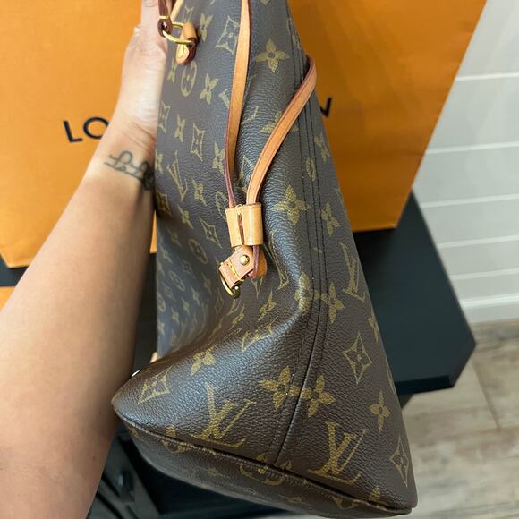 Authentic Louis Vuitton Neverfull MM Monogram Pre Owned - Picture 9 of 10